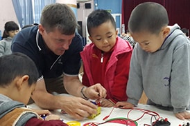Teaching electricity in Shenzhen 