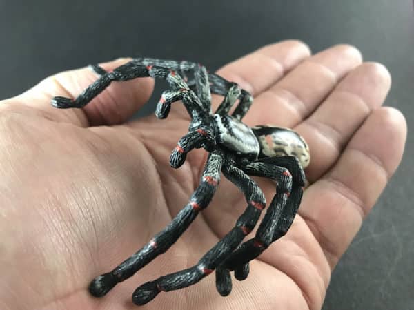 Huntsman spider replica_3